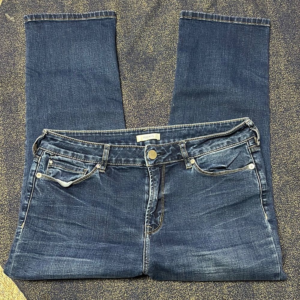 Ricki’s Jean Capri